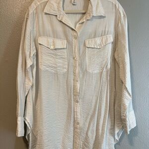 H&M White Collared Button Up Long Sleeve Shirt